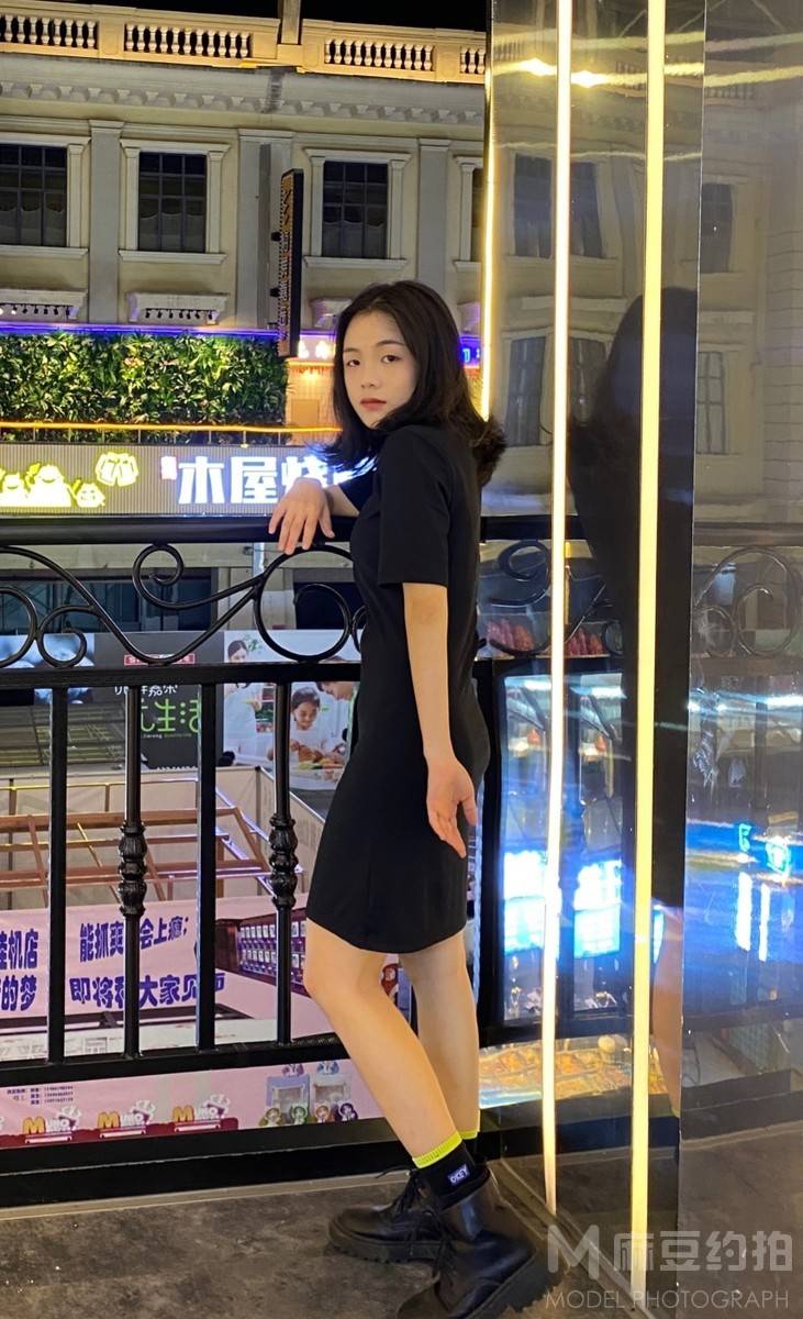 暗黑模特
