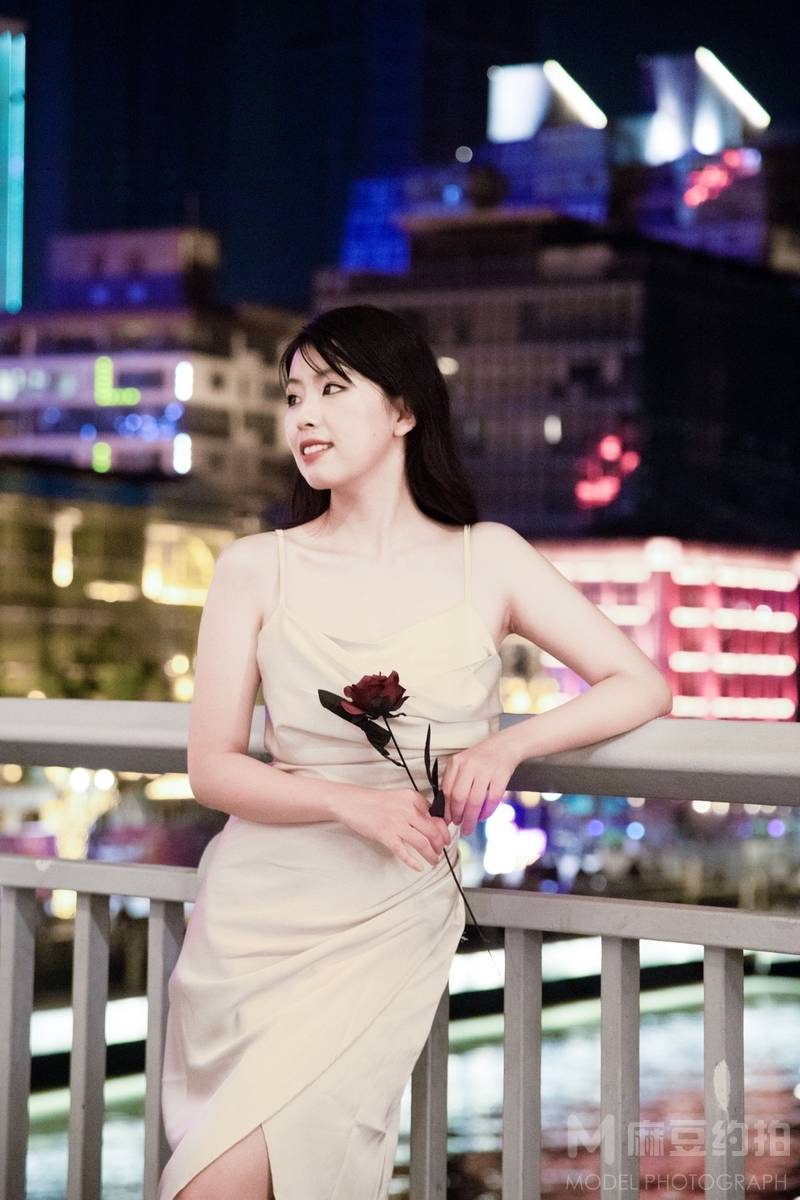 夜景模特