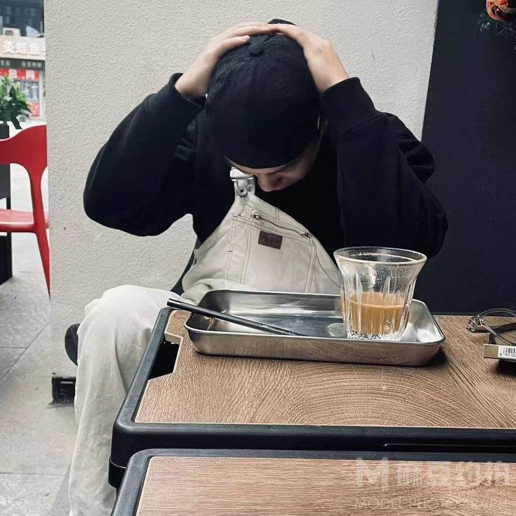 纪实模特