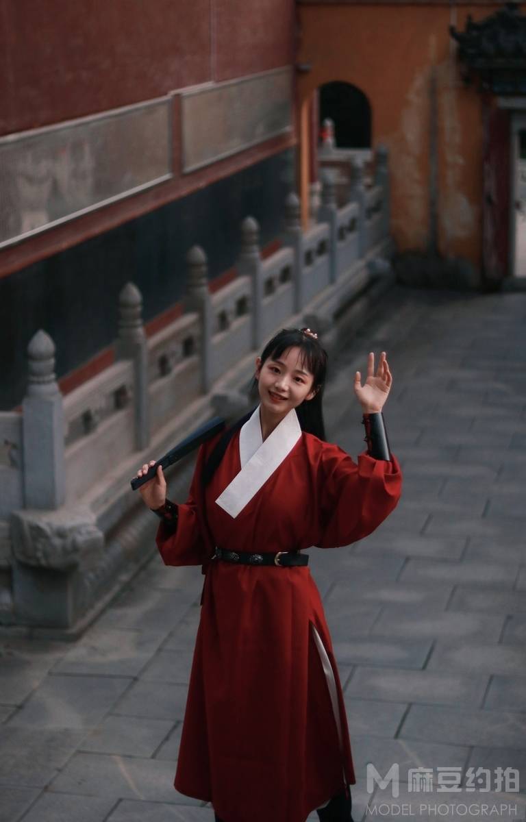 汉服模特