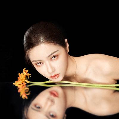 妆容模特