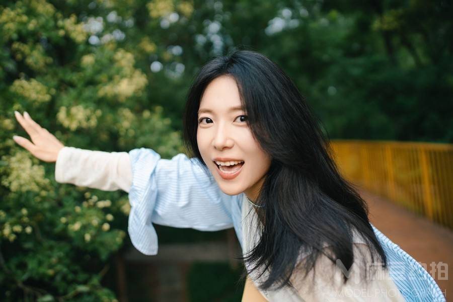 清新模特