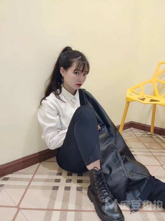 校园模特