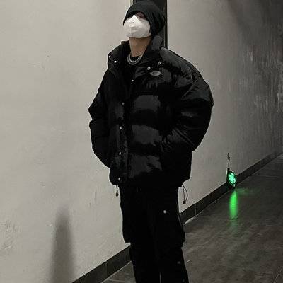 黑白模特