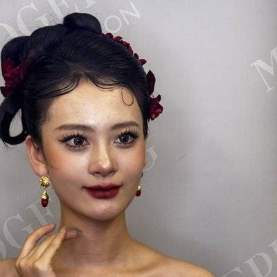 妆容模特
