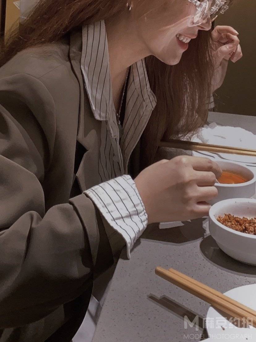 胶片模特