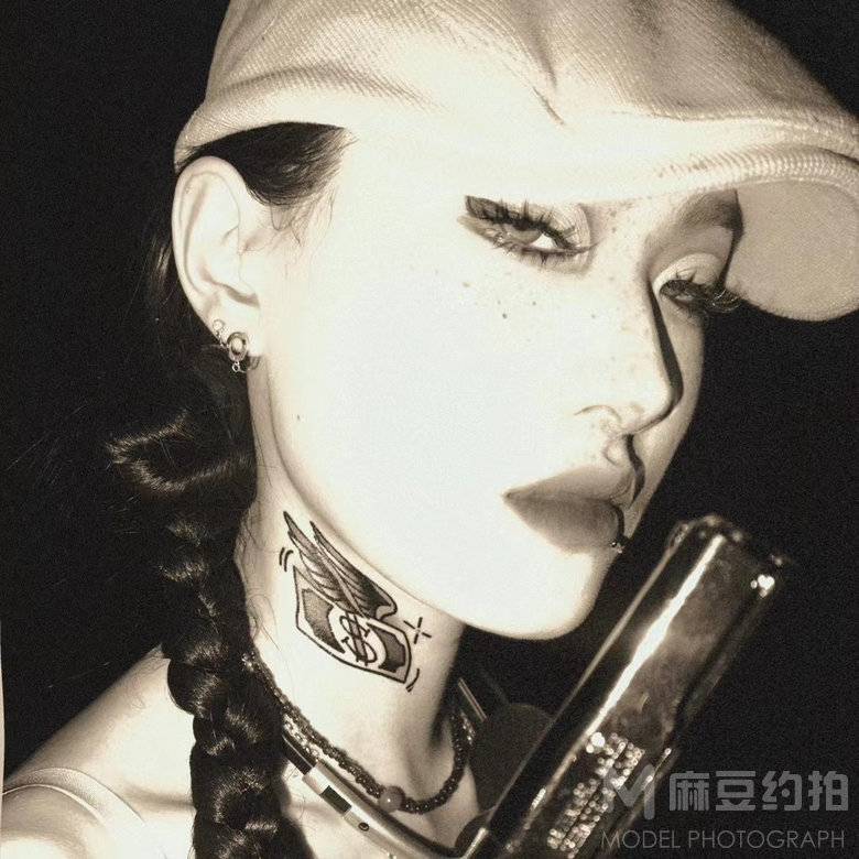 妆容模特