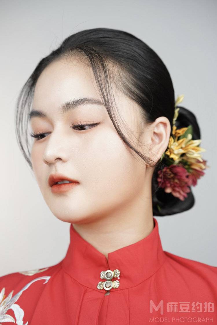 妆容模特