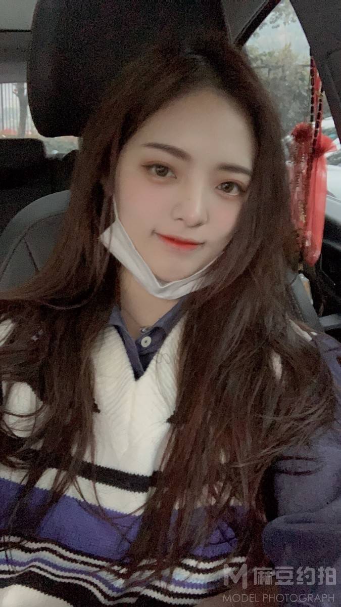 黑白模特