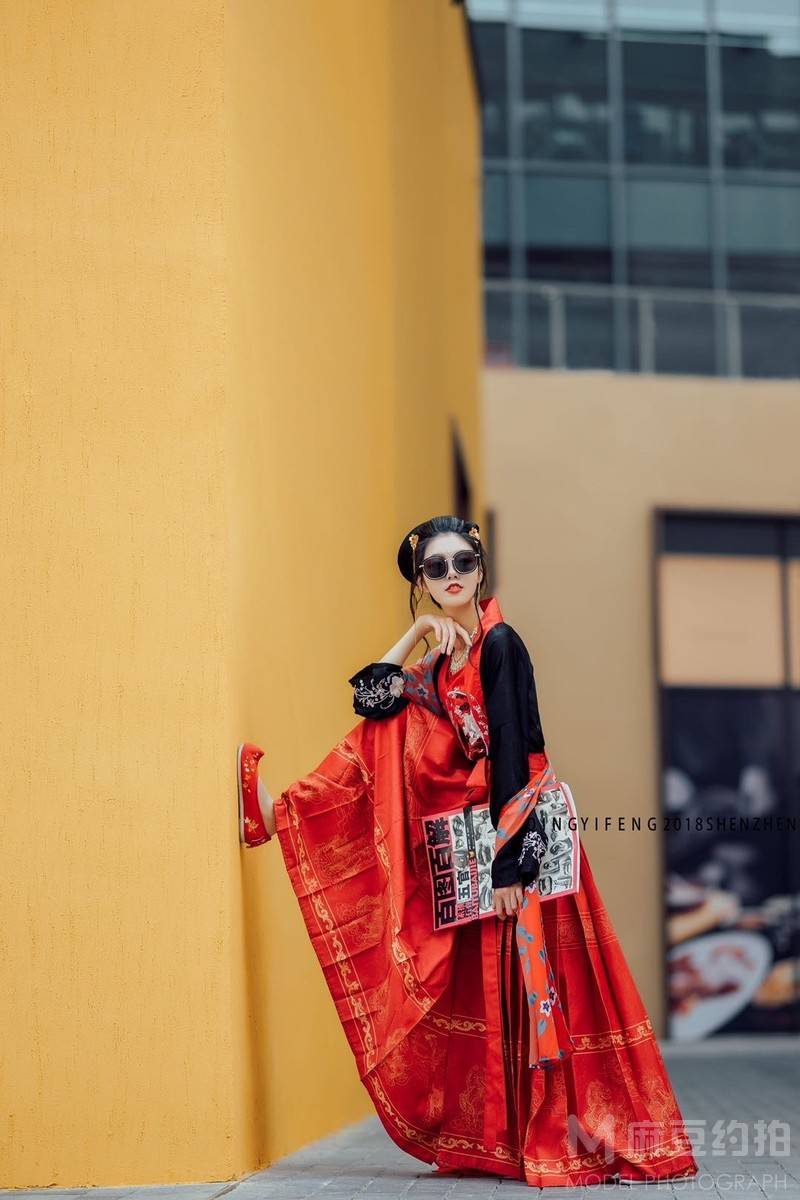 汉服模特