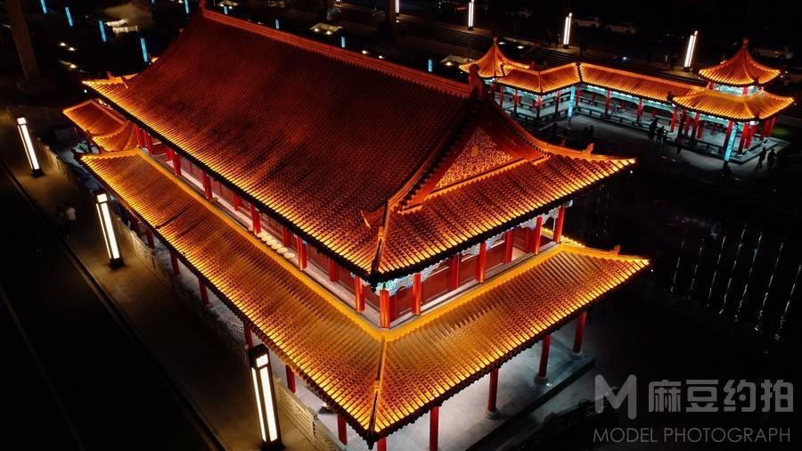 夜景模特