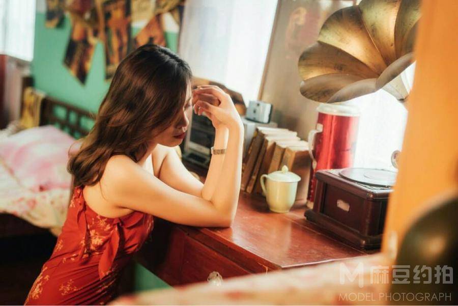 胶片模特