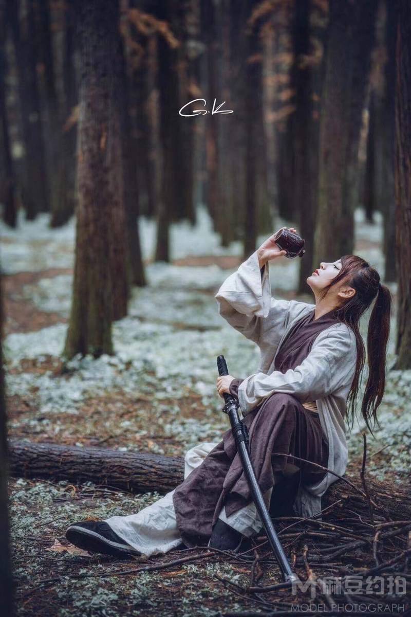 汉服模特