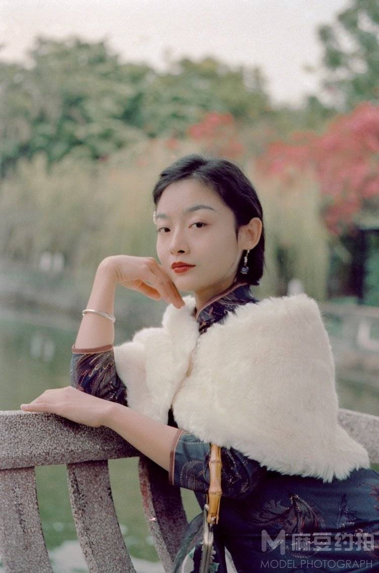胶片模特