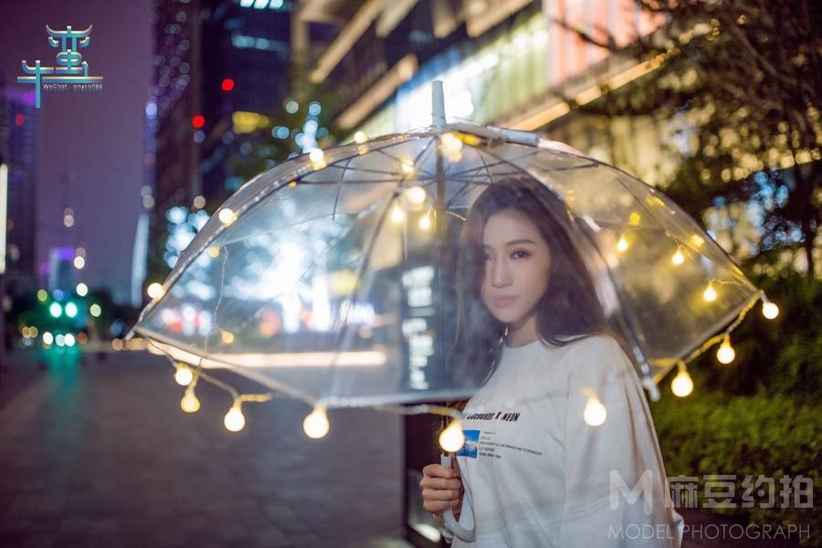 夜景模特