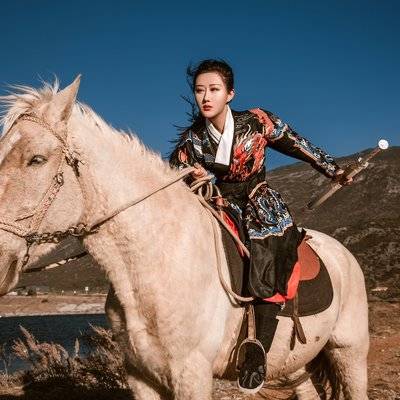 黑白模特