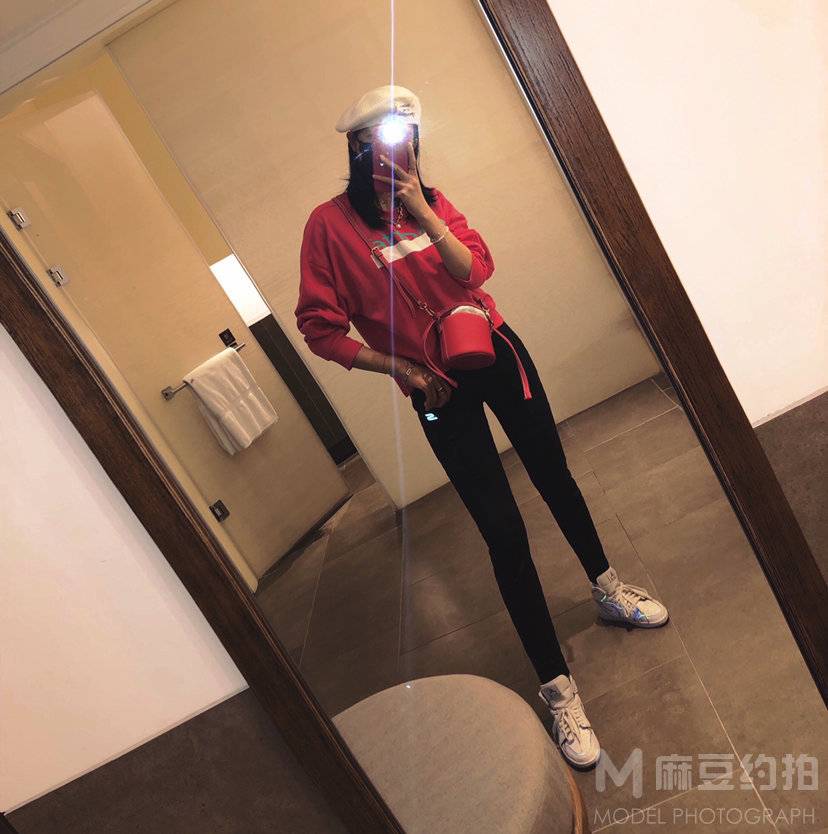 校园模特