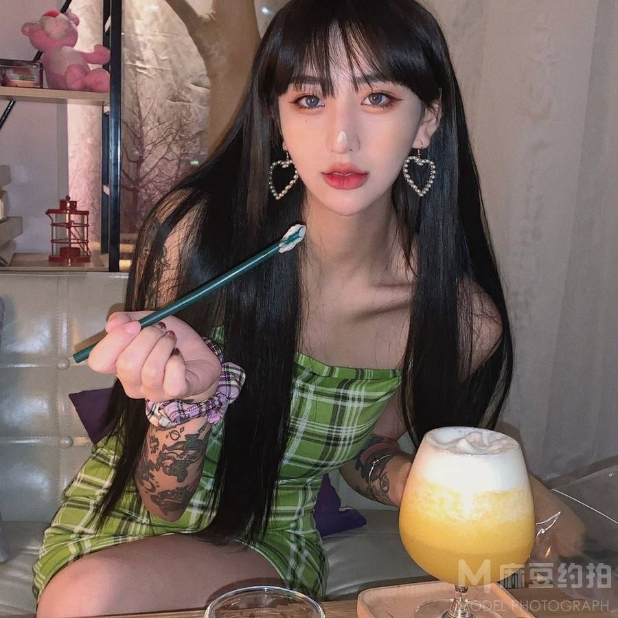 少女模特