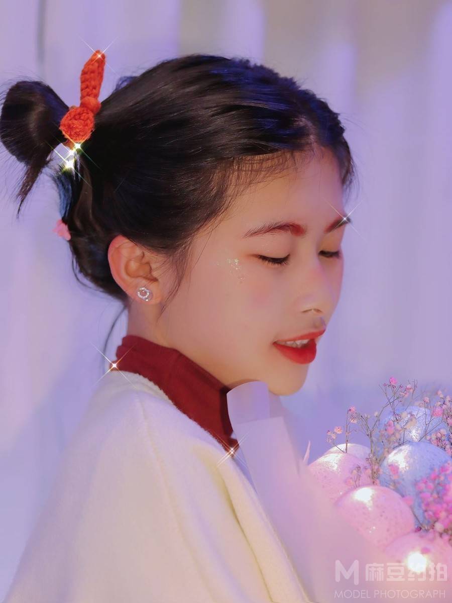 情绪模特