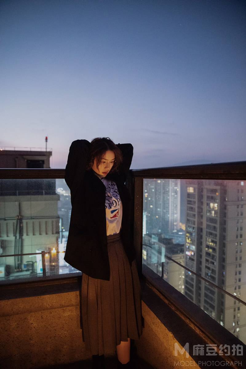情绪模特