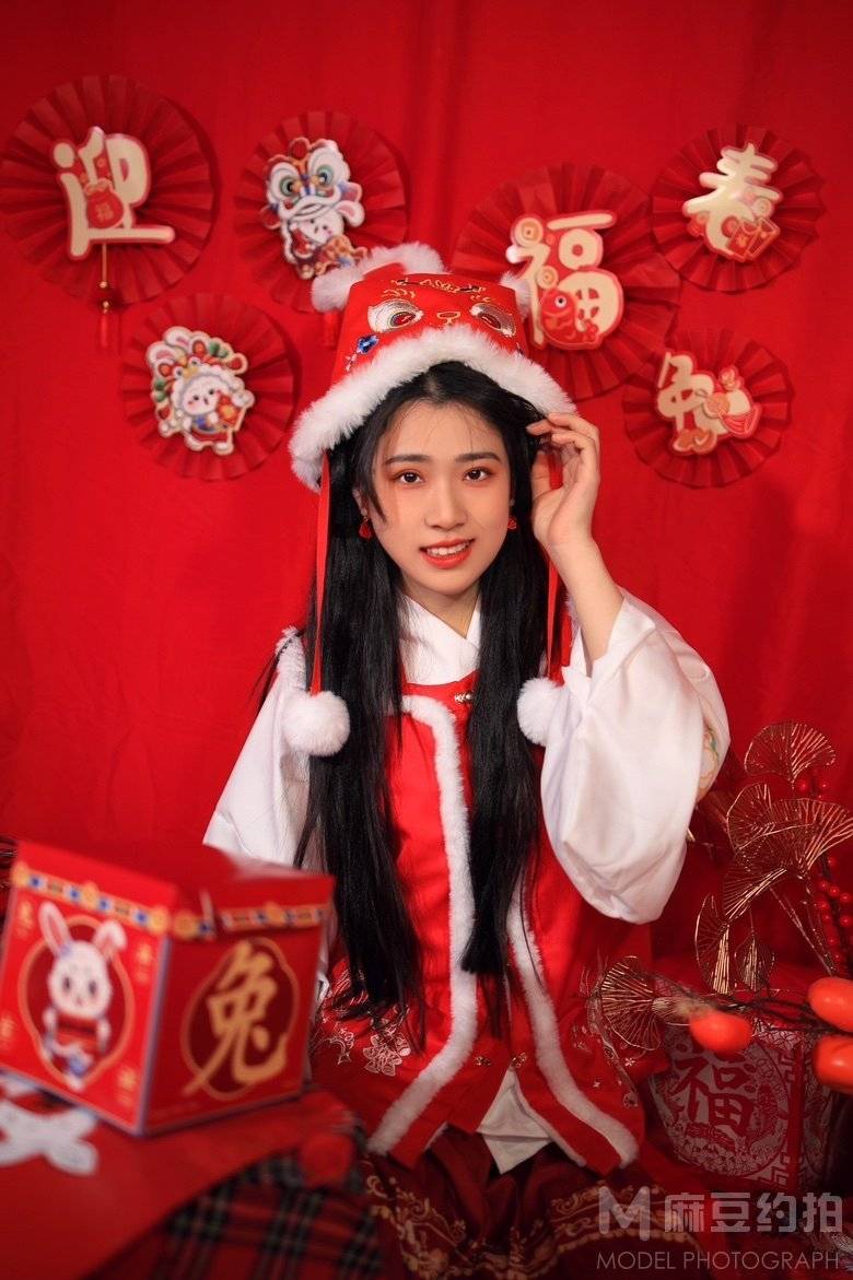 汉服模特