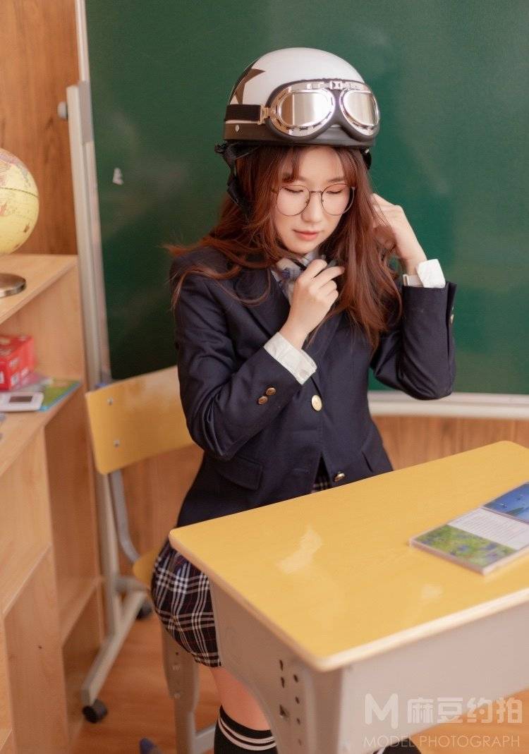 校园模特