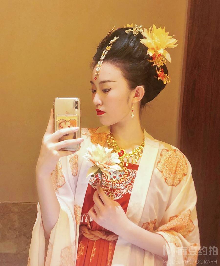 民国模特