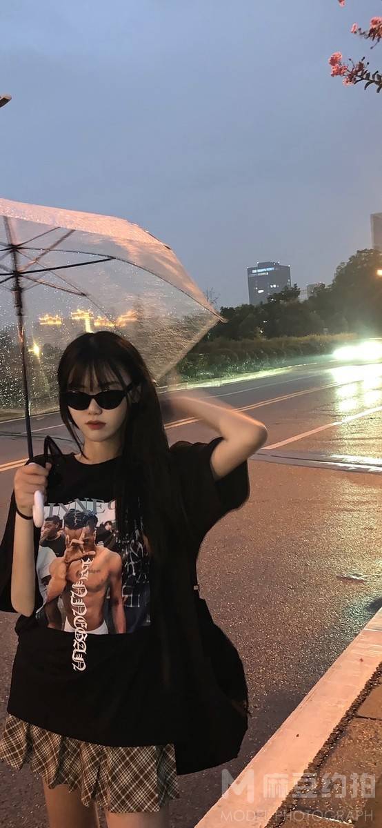 清新模特