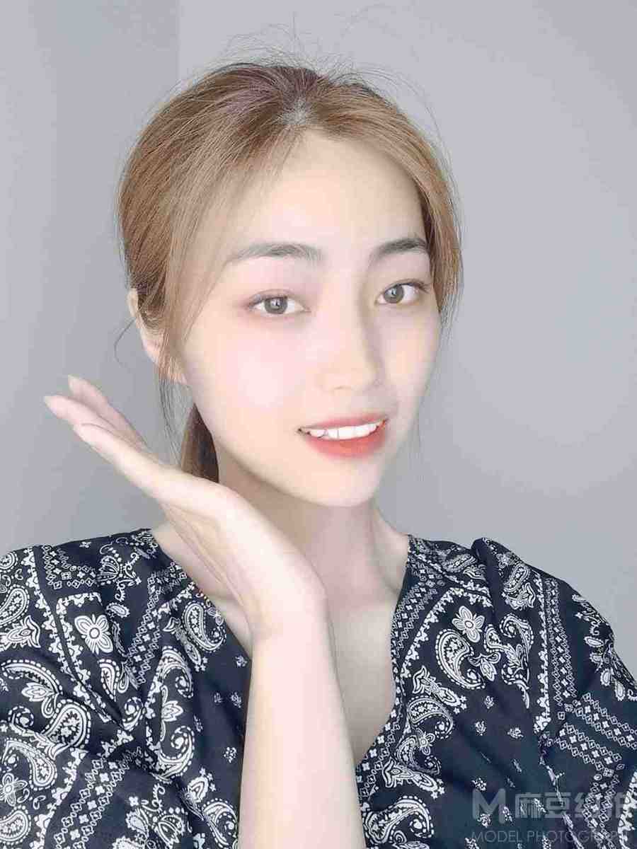 民国模特