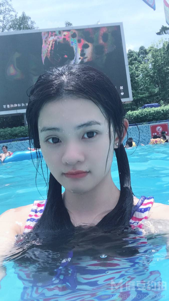 校园模特