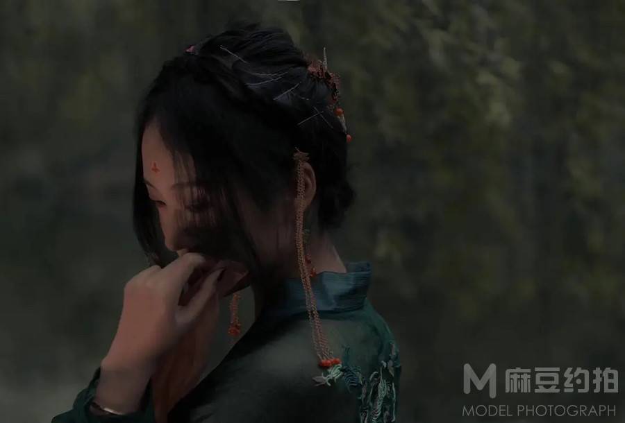 情绪模特