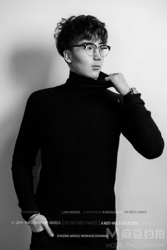 黑白模特