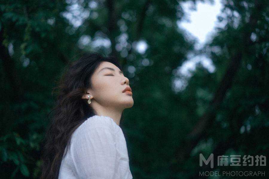 胶片模特