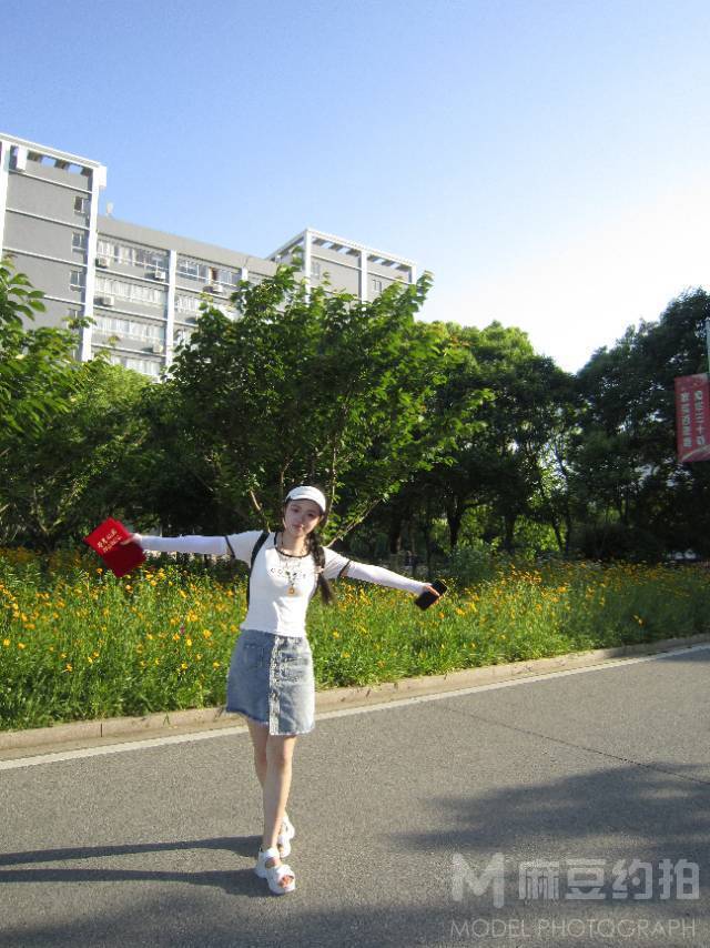 校园模特