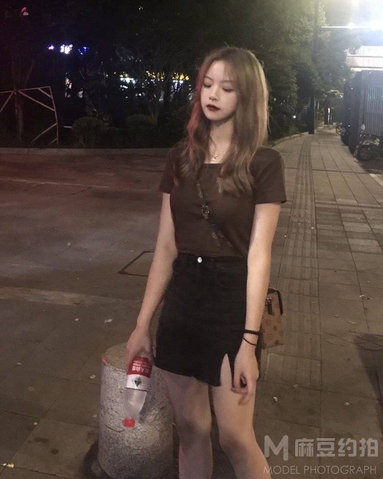 清新模特