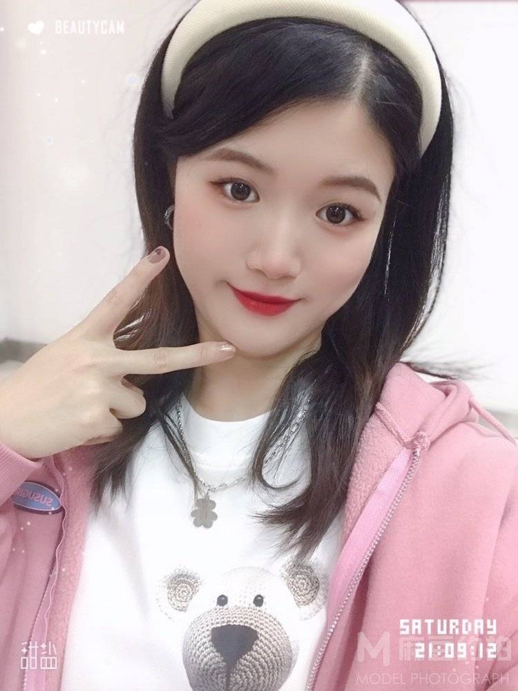 清新模特