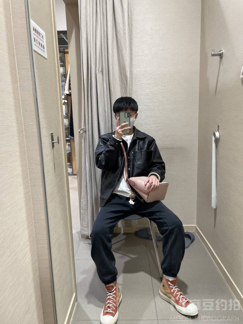 黑白模特
