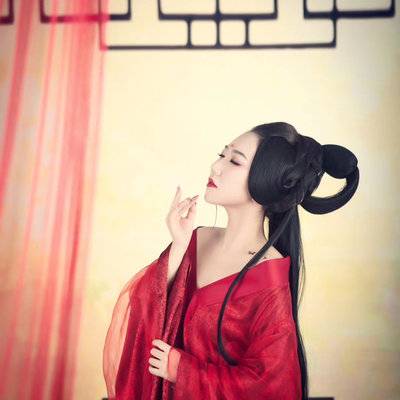 汉服模特