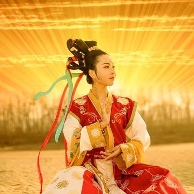 汉服模特