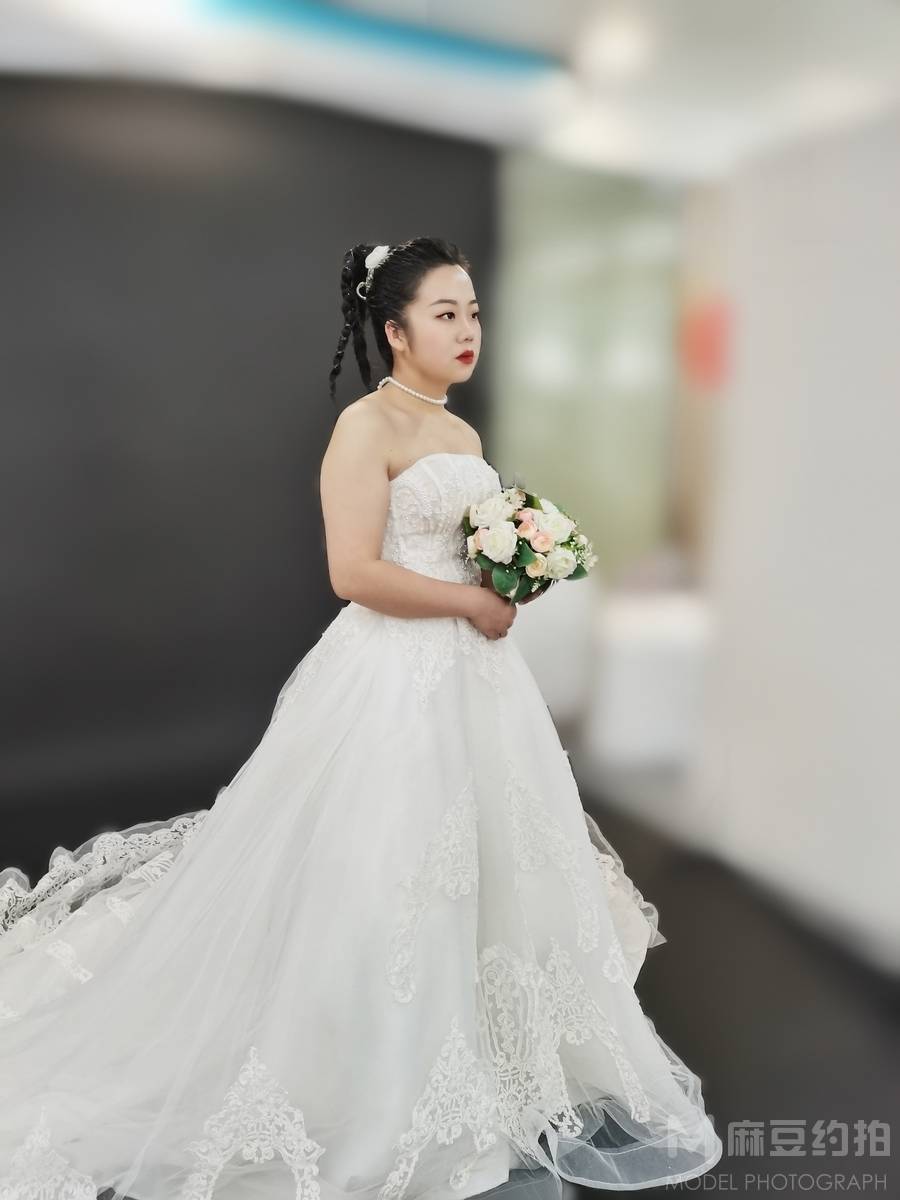 妆容模特