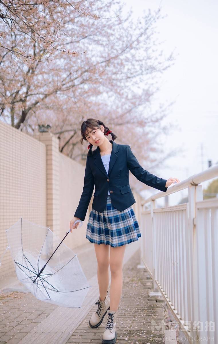 胶片模特
