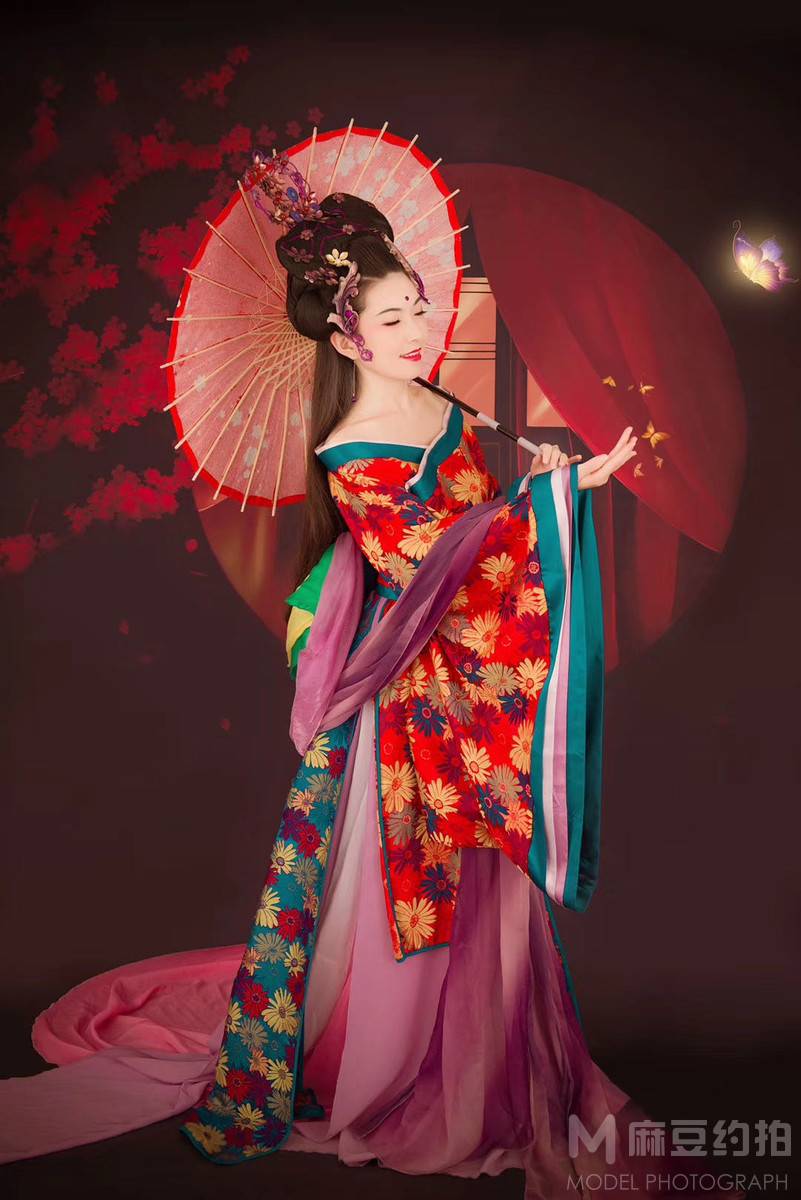 汉服模特