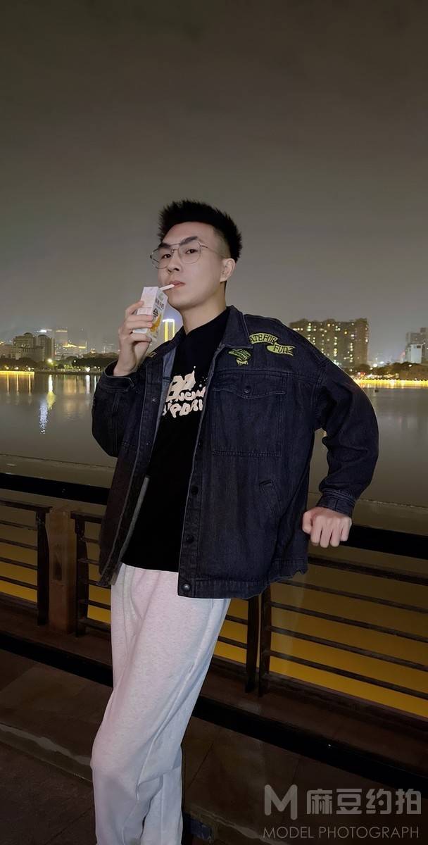 纪实模特