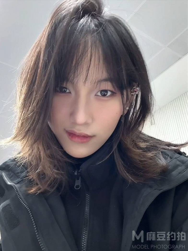 胶片模特
