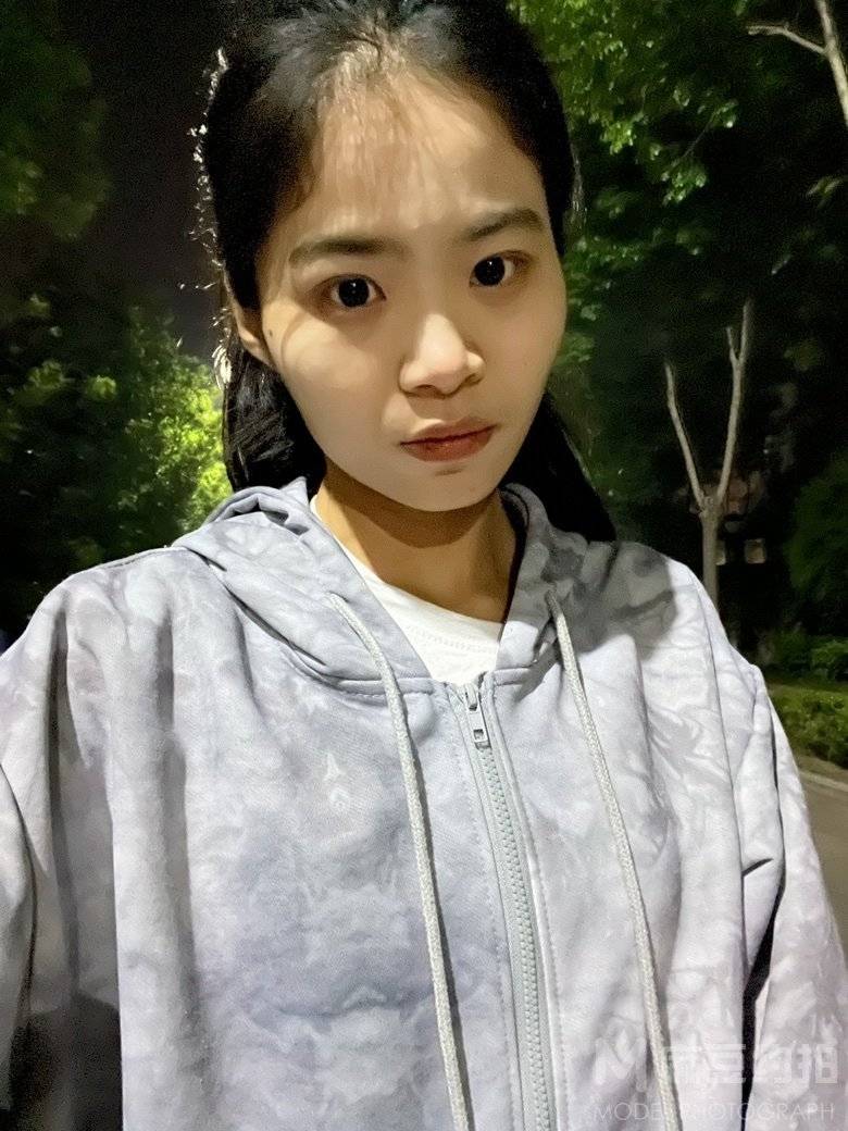 纪实模特