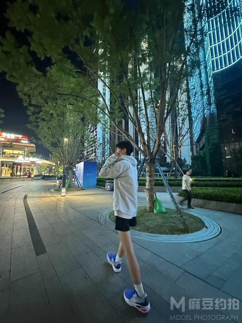 夜景模特