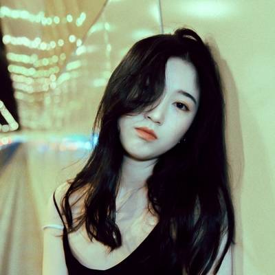 宝丽来模特