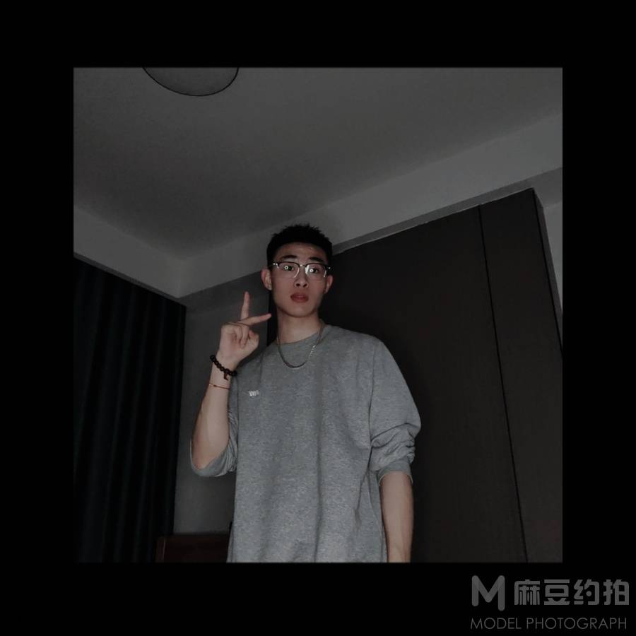 纪实模特