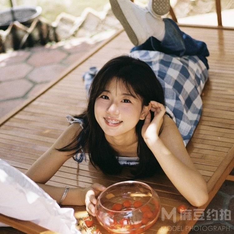 胶片模特