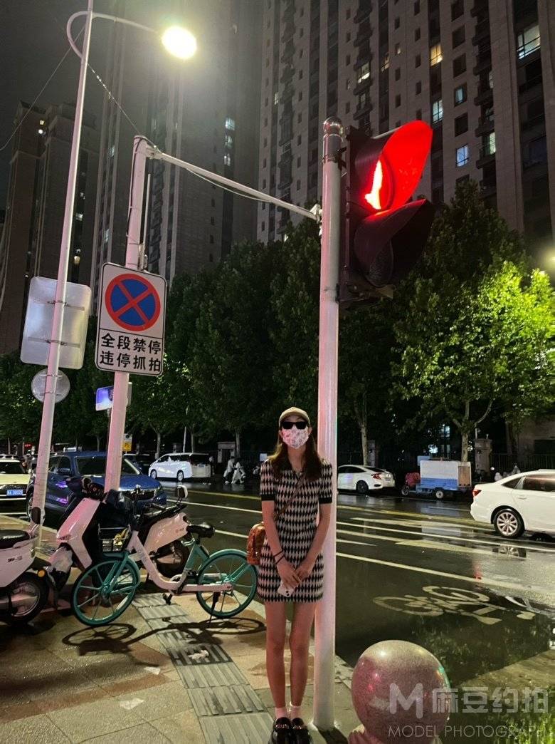 夜景模特